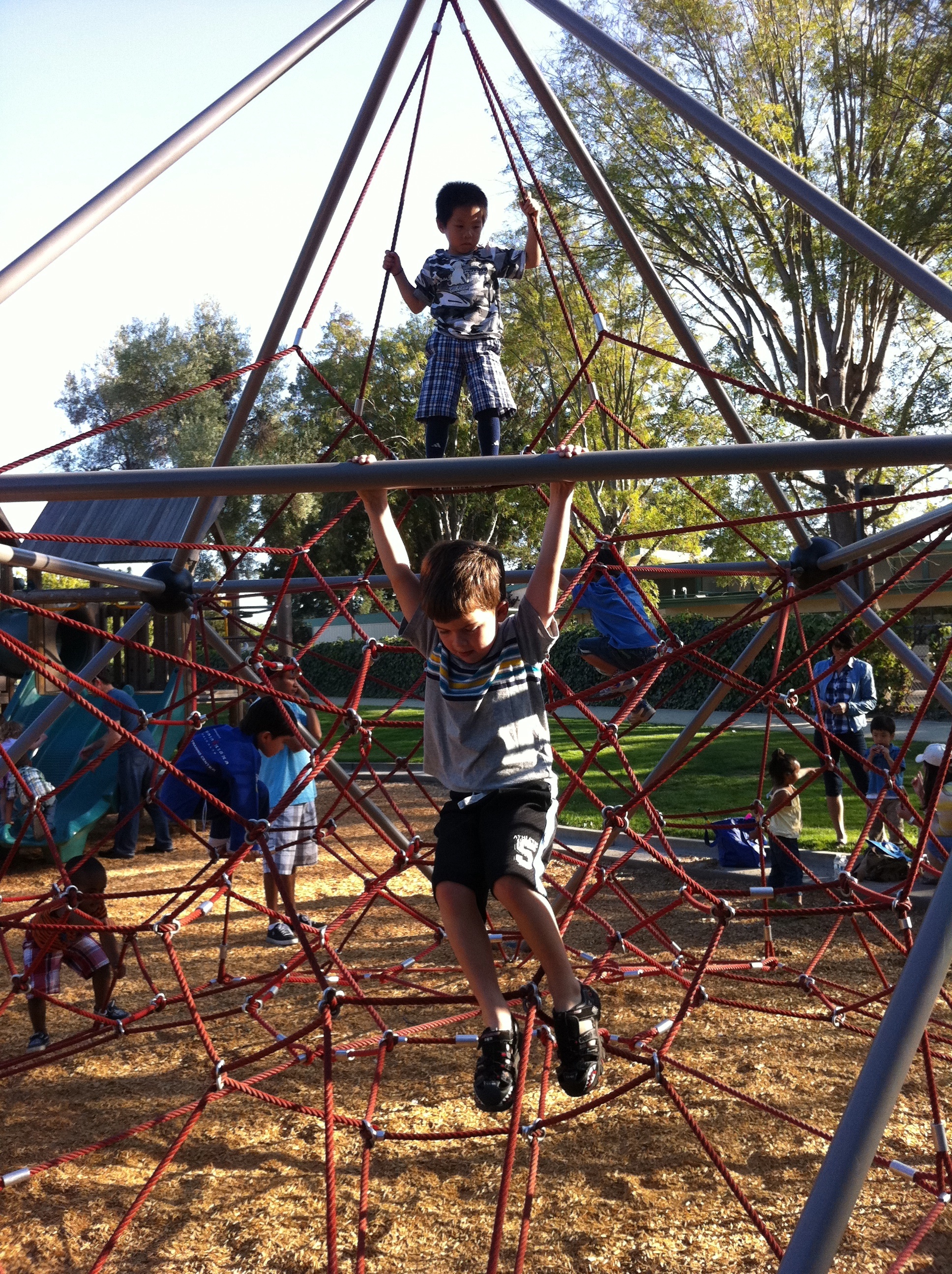 See his awesome dismount!